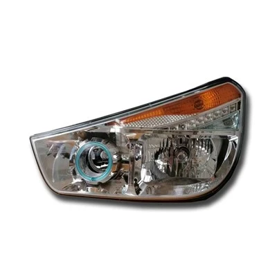 Galvas lukturu kombinācijas montāža trenerim